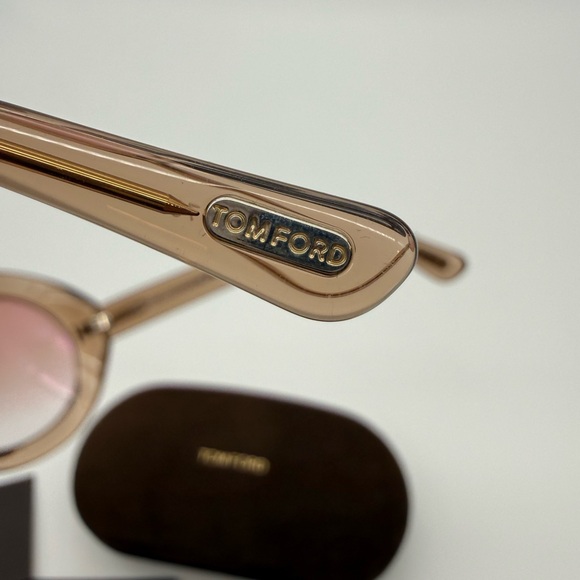 Tom Ford Oversized Pink-Brown Gradient Round Sunglasses - Picture 10 of 10